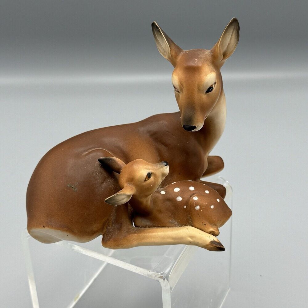 Vintage Norcrest Japan Porcelain Doe And Fawn Ceramic Figurine Deer A-56 Kitschy - Picture 1 of 11